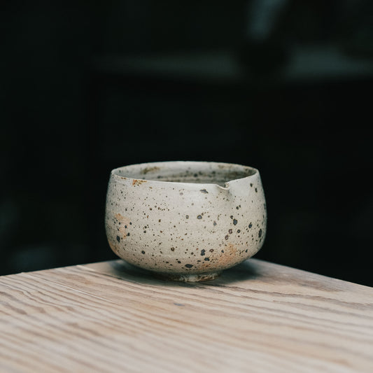 Katakuchi Tea Bowl, Kohiki