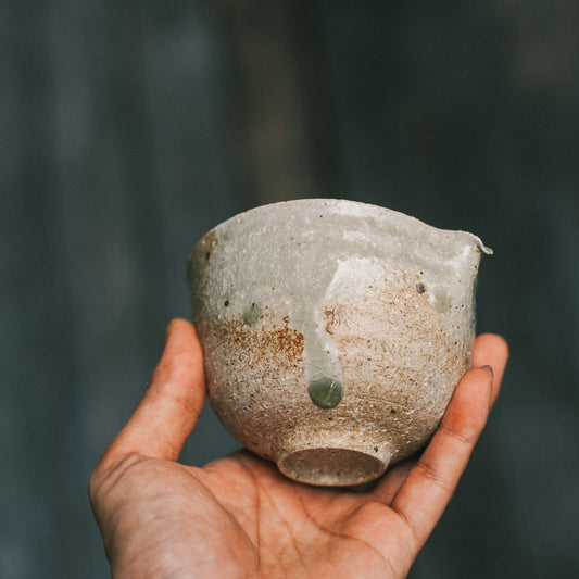 Katakuchi Pourer, Ash Glaze