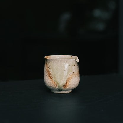 Katakuchi Pourer, Ash Glaze