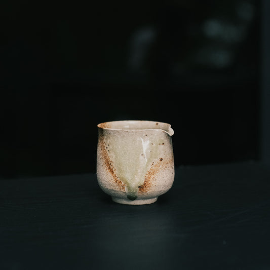 Katakuchi Pourer, Ash Glaze