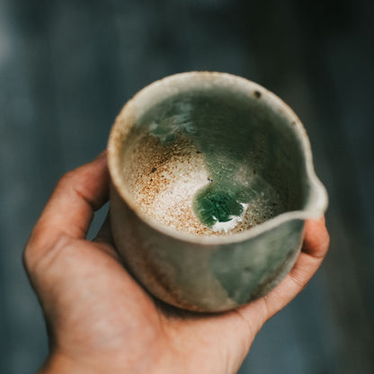 Katakuchi Pourer, Ash Glaze